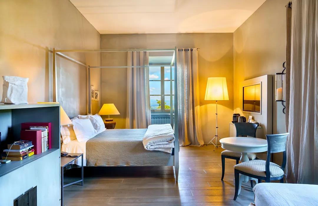 Villa Sassolini Country Boutique Hotel-1